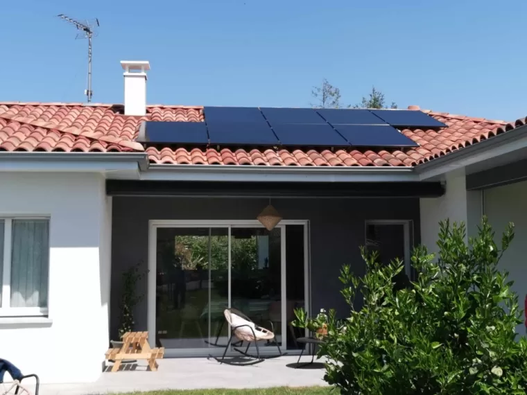 Pose de panneaux photovoltaïques à Tarnos, Les Landes, SLER