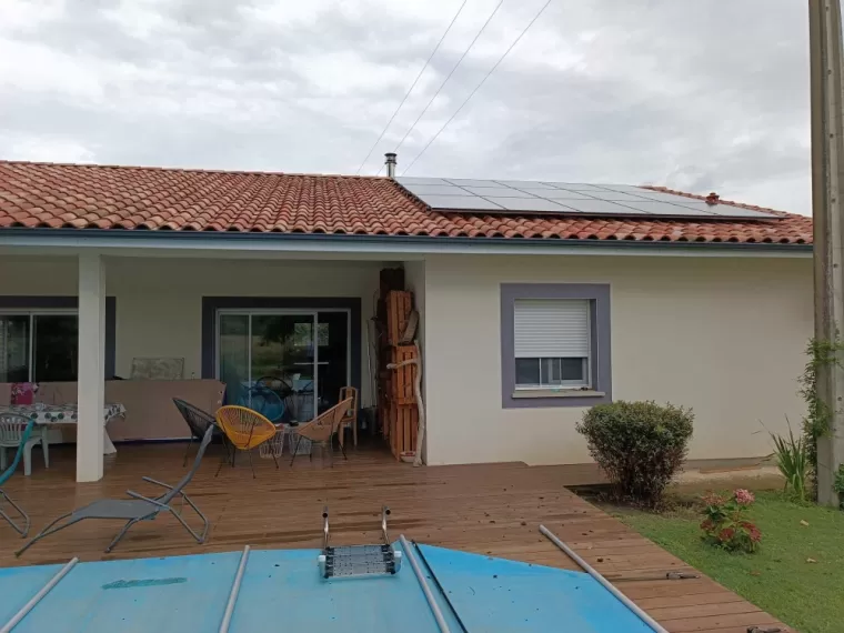 Installation de panneaux photovoltaïques à Saint-Yaguen, Les Landes, SLER