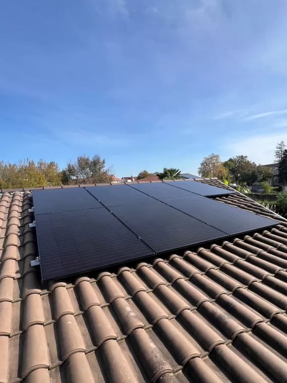 Installation de panneaux solaires à Saint Paul lès Dax, Les Landes, SLER