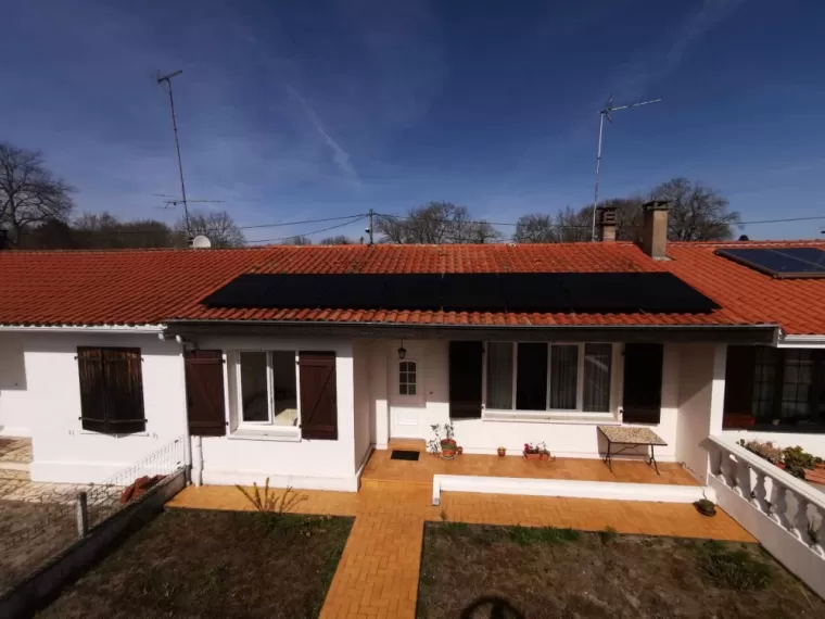 Pose de panneaux photovoltaïques à Castets, Les Landes, SLER