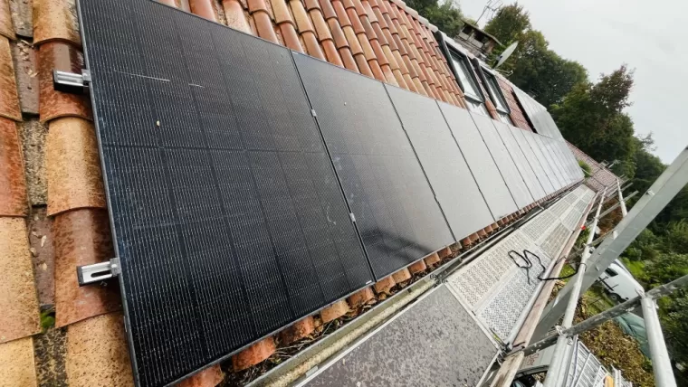 Devis et pose de panneaux photovoltaïques à Saint-Martin-de-Hinx, Les Landes, SLER