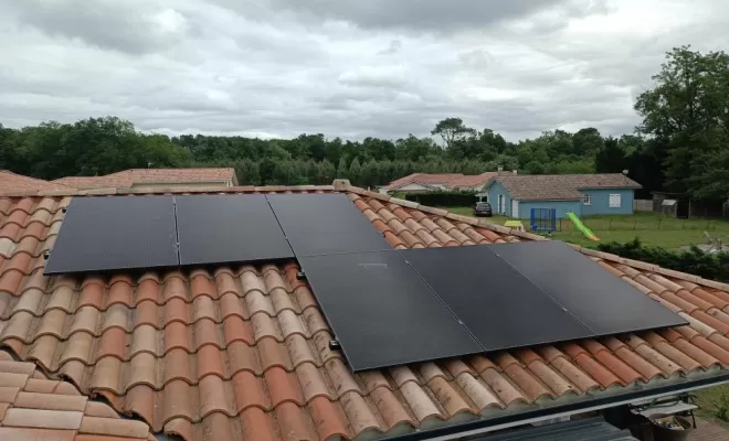Pose de panneaux photovoltaïques à Laluque, Les Landes, SLER