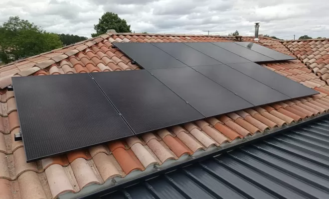 Pose de panneaux photovoltaïques à Laluque, Les Landes, SLER