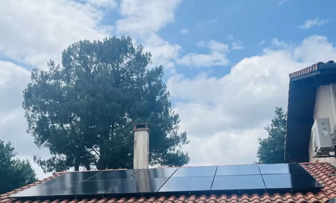 Pose de panneaux photovoltaïques à Tartas, Les Landes, SLER