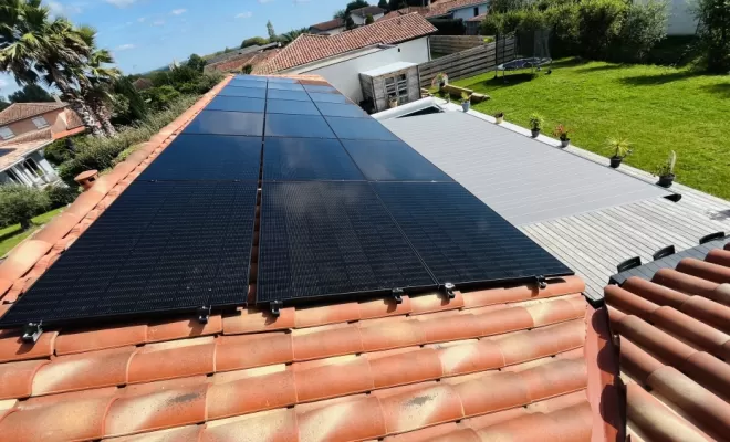 Pose de panneaux photovoltaïques à Saint-Jean-de-Marsacq, Les Landes, SLER
