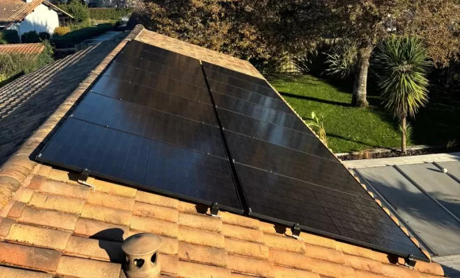Pose de panneaux photovoltaïques à Sanguinet, Les Landes, SLER