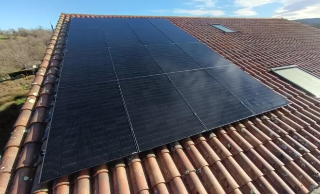 Installation de panneaux photovoltaïques à Larressore, Les Landes, SLER