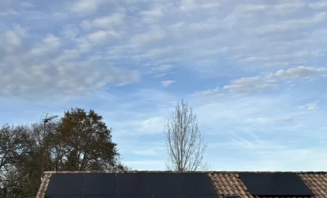 Pose de panneaux solaires à Saint-Paul-lès-Dax, Les Landes, SLER