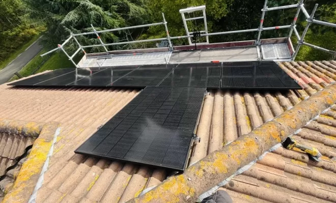 Devis et pose de panneaux photovoltaïques à Saint-Martin-de-Hinx, Les Landes, SLER