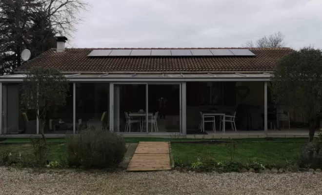 Centrale photovoltaïque à Saint-Vivien-de-Médoc